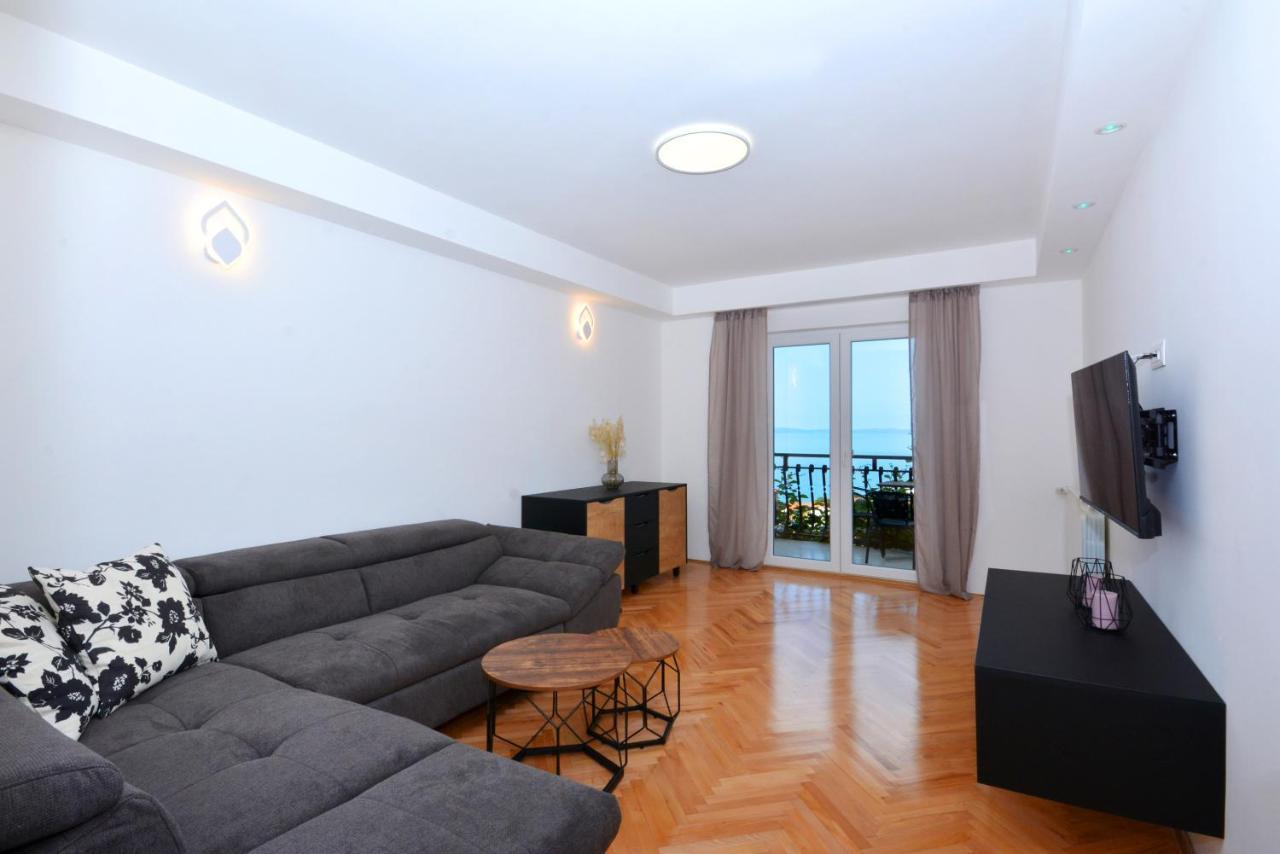 Apartments Radeljic โปดสตรานา ภายนอก รูปภาพ